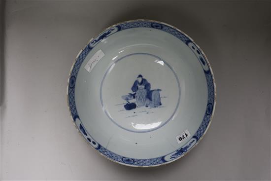 A 17th century Chinese blue and white Romance of The Western Chamber bowl, D.28cm